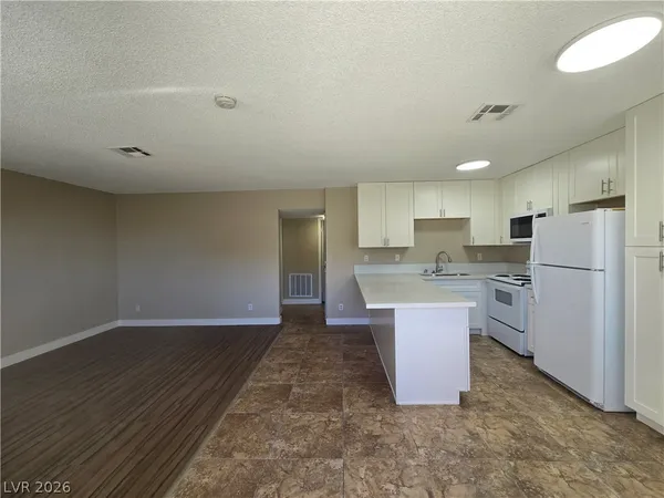 $1,025 | 312 North 14th Street, Unit A, Las Vegas, NV 89101