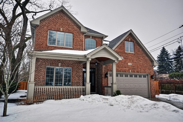 713 Locust Road Wilmette, IL 60091 - Photo 1 of 25