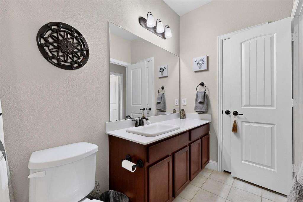 1628 Ridge Creek Lane Aubrey, TX 76227 - Photo 33 of 40