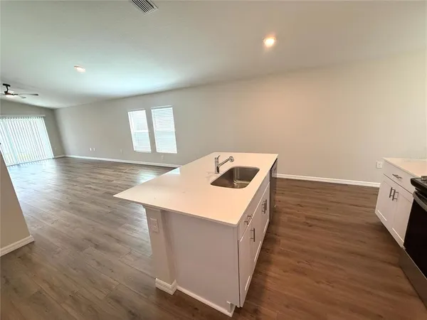 $2,200 | 34706 Blossom Fall Path, Dade City, FL 33525