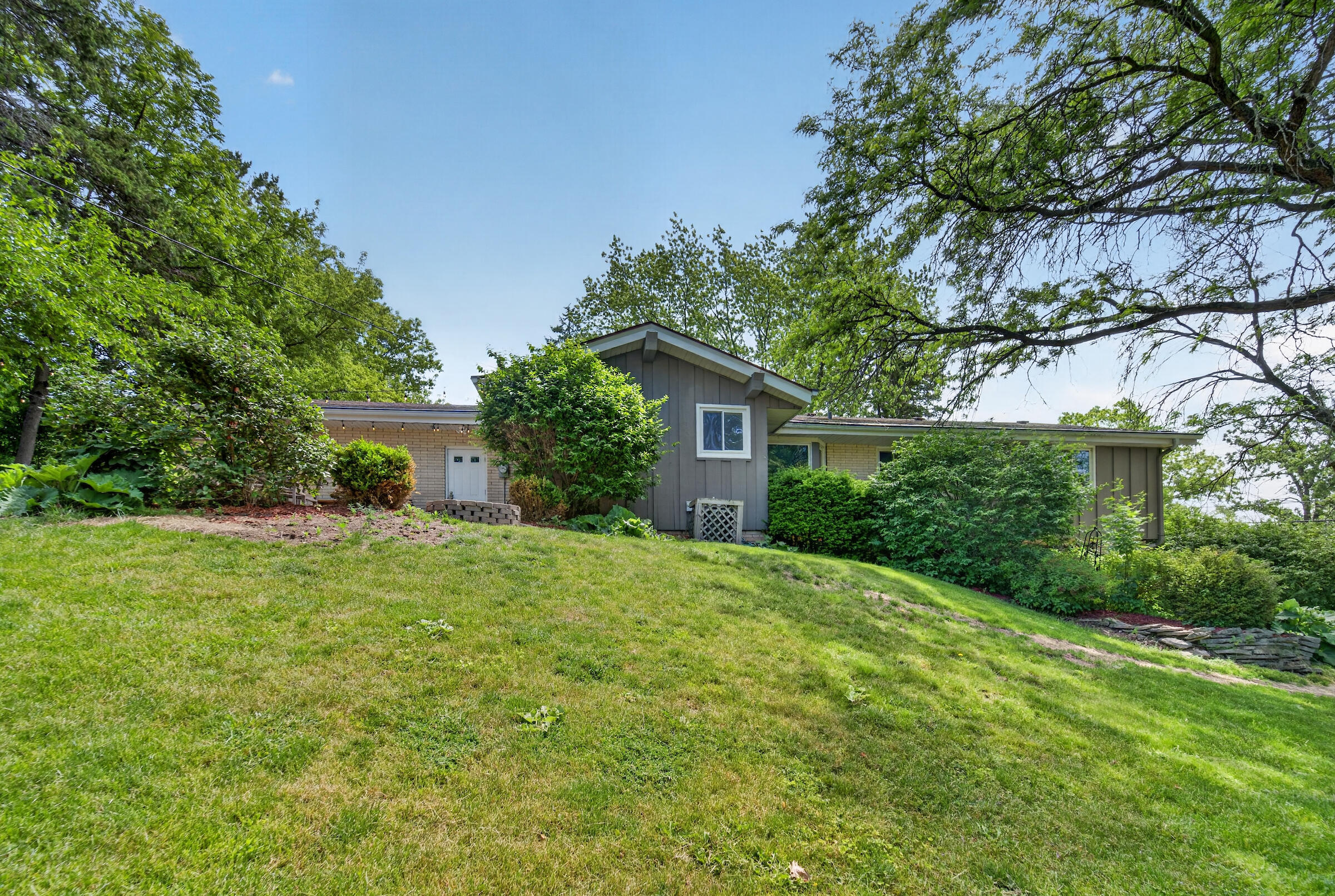 3745 Pilgrim Road Brookfield, WI 53005 - Photo 28 of 30 Back of Home