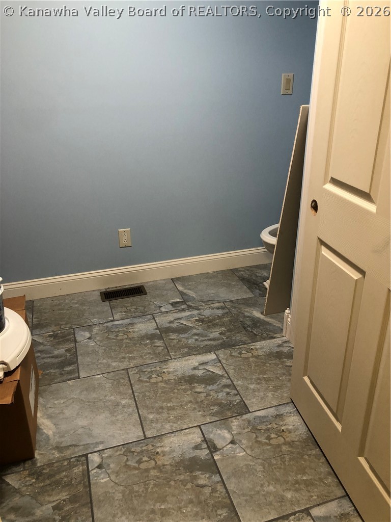 162 Barlow Road Letart, WV 25253 - Photo 12 of 22 Gallery Image 12