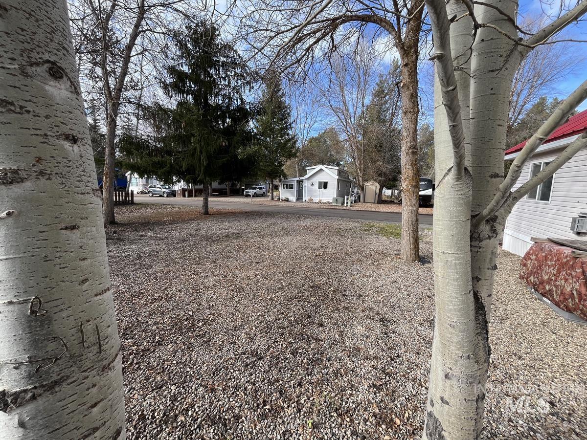 25 F Street Cascade, ID 83611 - Photo 2 of 18