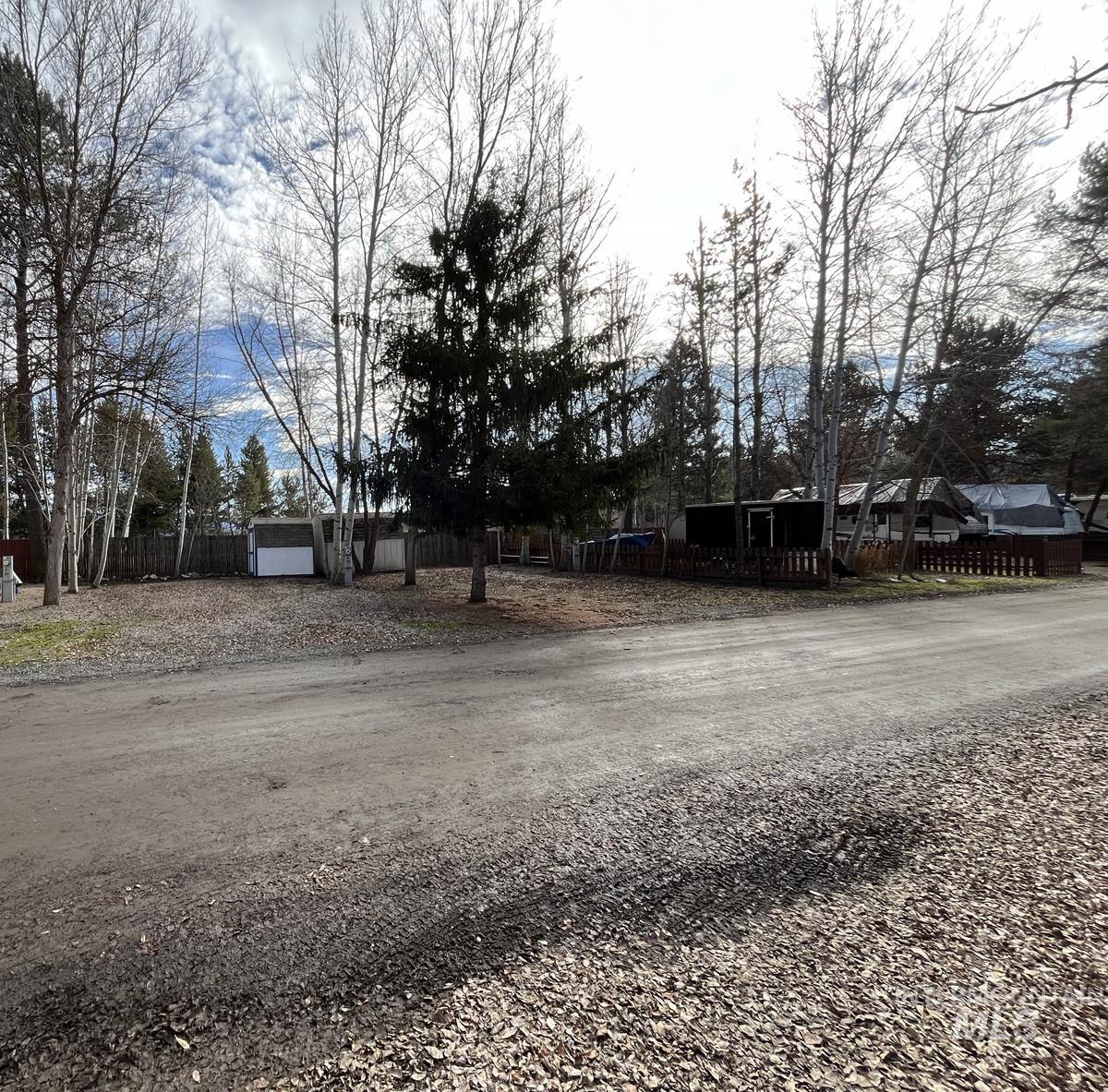 25 F Street Cascade, ID 83611 - Photo 3 of 18