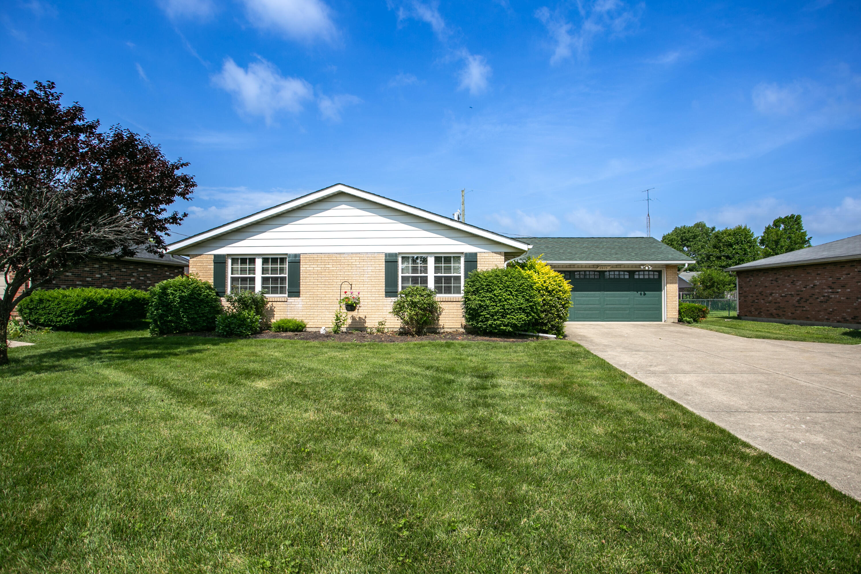 2925 Derr Road Springfield, OH 45503 - Photo 1 of 42 Gallery Image 1