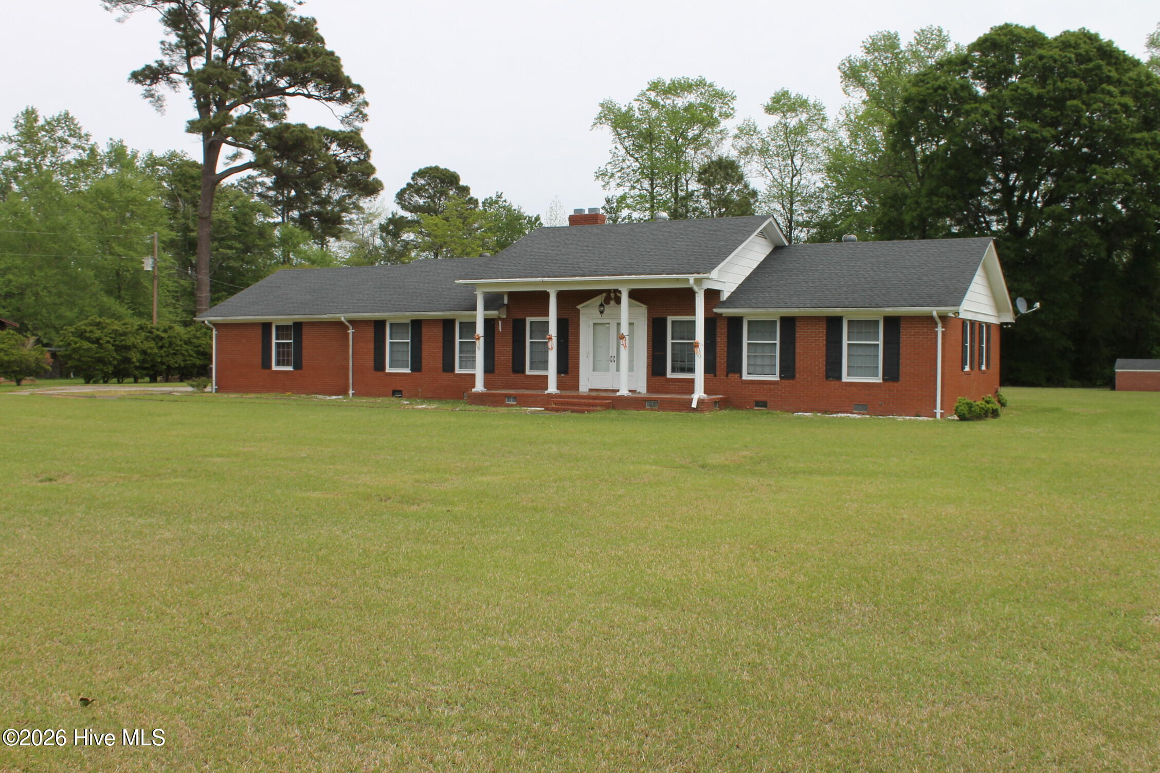 1408 Union Valley Road Whiteville, NC 28472 - Photo 3 of 58 IMG_3321