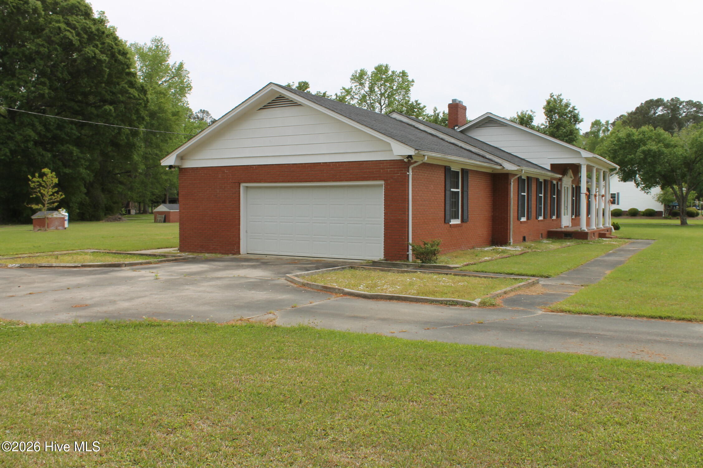 1408 Union Valley Road Whiteville, NC 28472 - Photo 7 of 58 IMG_3325