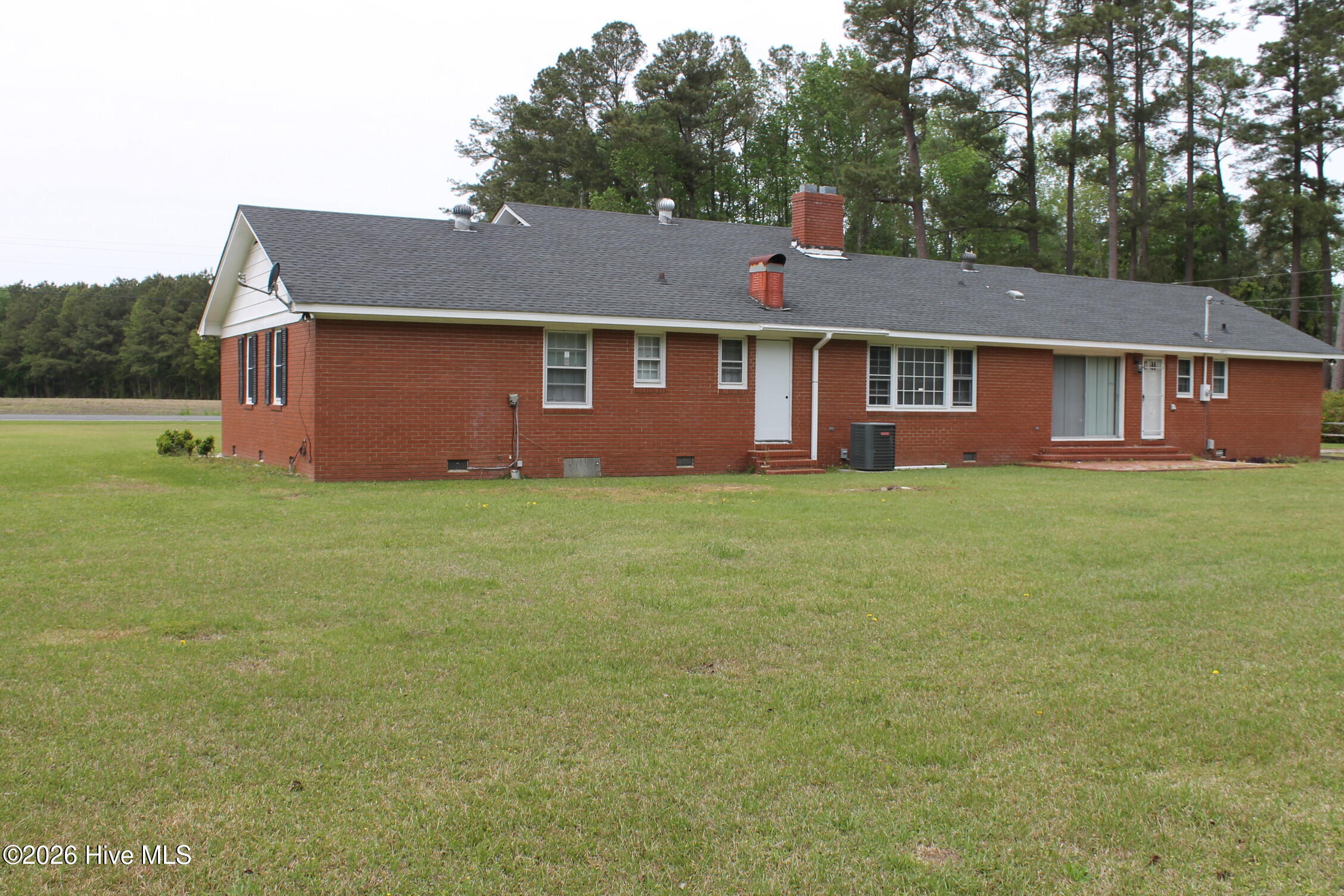 1408 Union Valley Road Whiteville, NC 28472 - Photo 10 of 58 IMG_3329