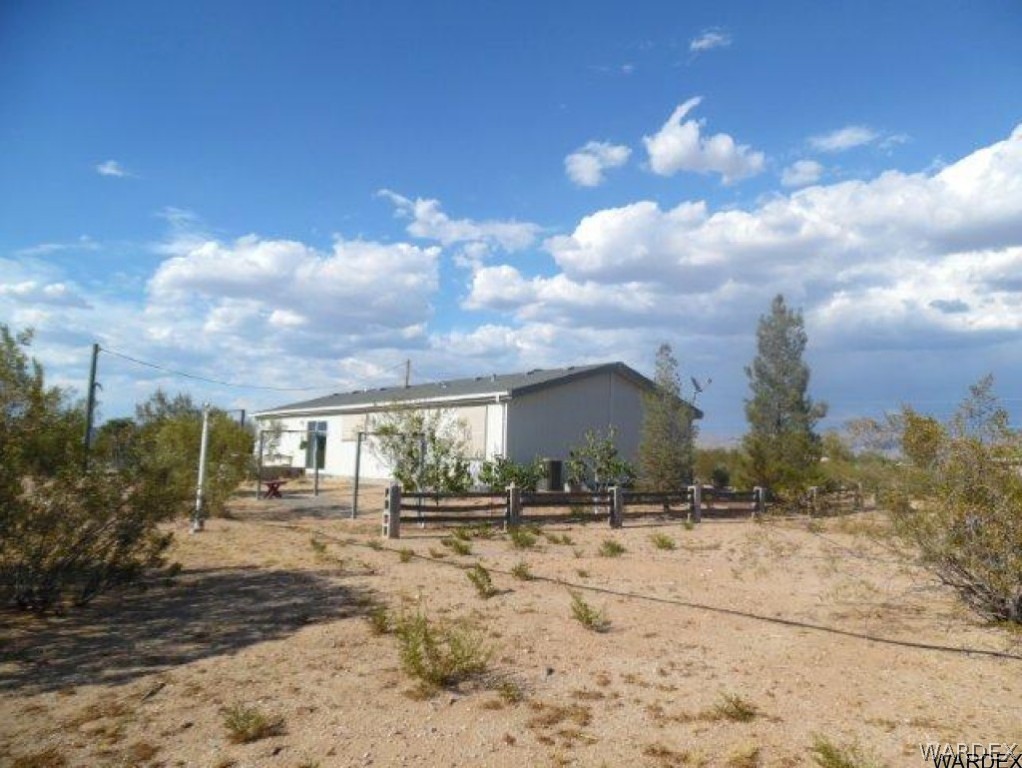 3645 Glen Canyon Road Golden Valley, AZ 86413 - Photo 18 of 22 Back of Home