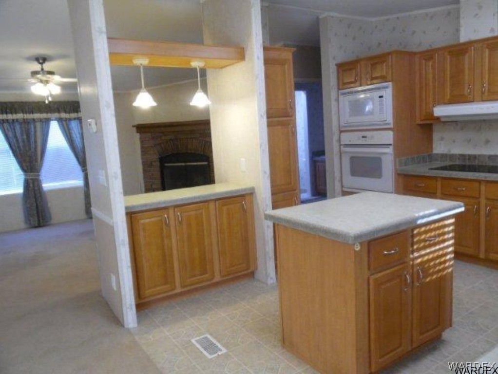 3645 Glen Canyon Road Golden Valley, AZ 86413 - Photo 5 of 22 Kitchen