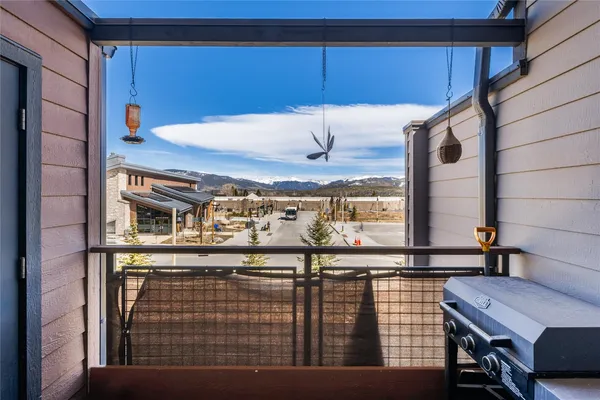 a view of a entryway