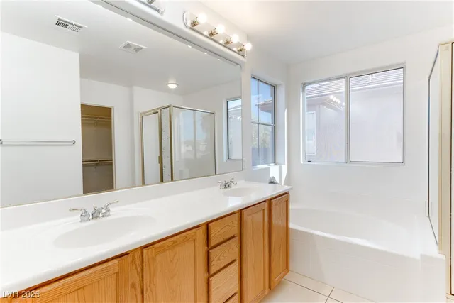 $2,195 | 523 Moses Lake Court, Henderson, NV 89002