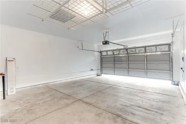 $2,195 | 523 Moses Lake Court, Henderson, NV 89002