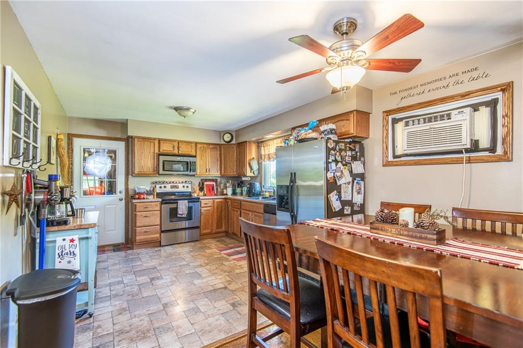 475 Heasley Road Pulaski, PA 16143 - Photo 8 of 25 Gallery Image 8