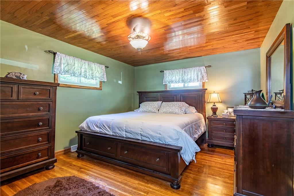 475 Heasley Road Pulaski, PA 16143 - Photo 9 of 25 Gallery Image 9