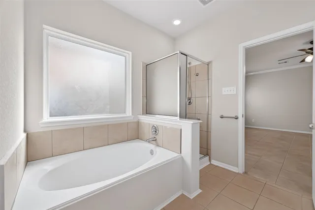 $2,850 | 19038 Winding Stream Lane, Houston, TX 77084