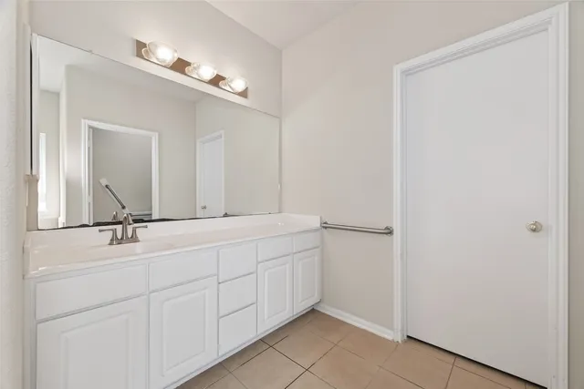 $2,850 | 19038 Winding Stream Lane, Houston, TX 77084