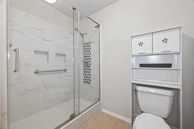 $2,850 | 19038 Winding Stream Lane, Houston, TX 77084