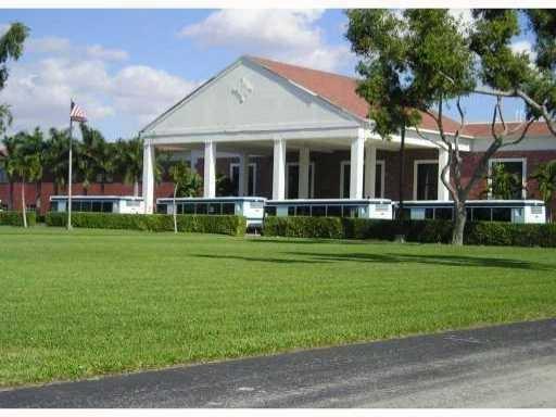 130 Fanshaw D, Unit 130 Boca Raton, FL 33434 - Photo 3 of 4 c