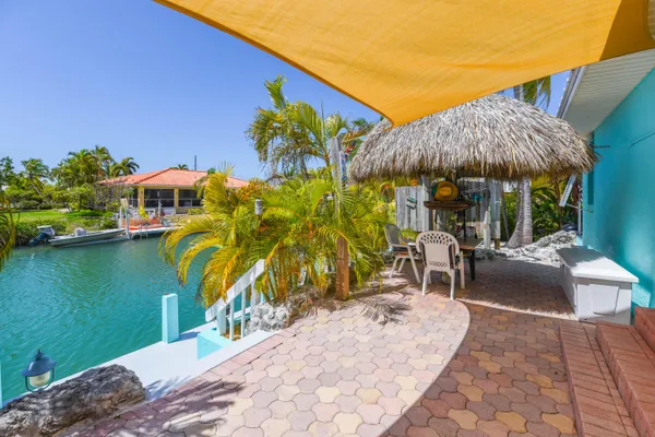 $1,250,000 | 20868 5th Avenue West, Cudjoe, FL 33042