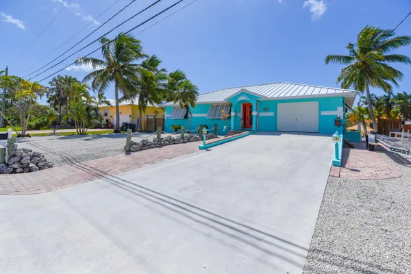 $1,250,000 | 20868 5th Avenue West, Cudjoe, FL 33042