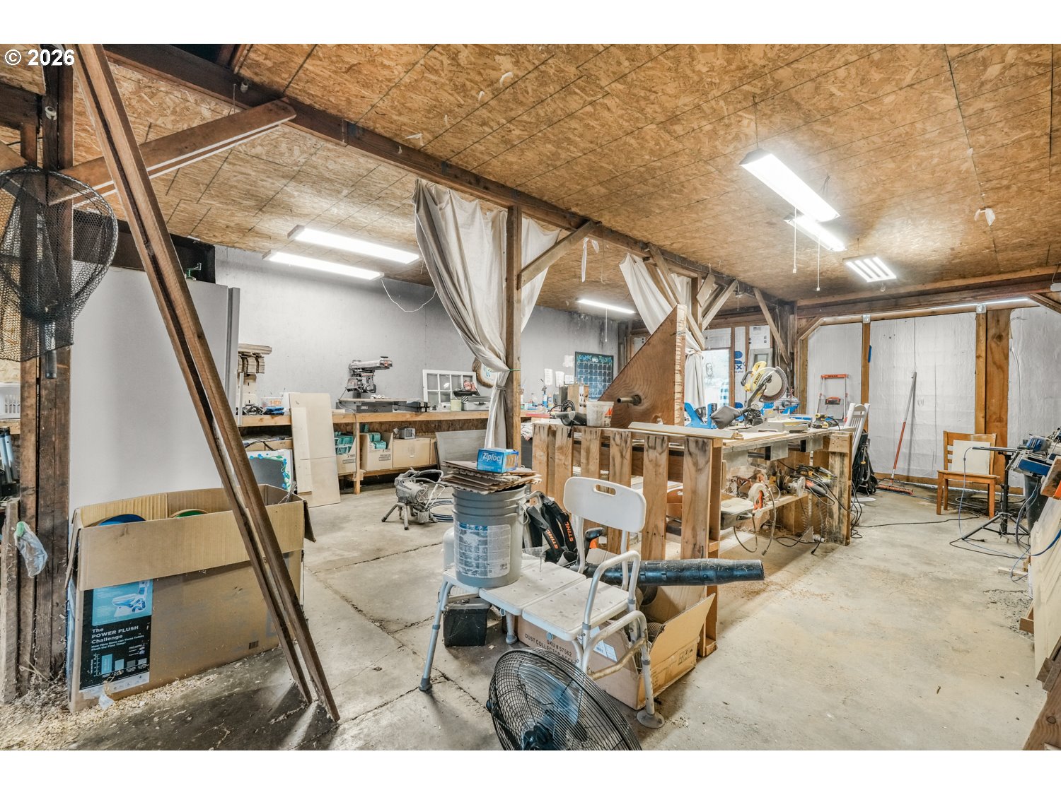 156 Damron Road Mossyrock, WA 98564 - Photo 27 of 34 a view of entryway and hall