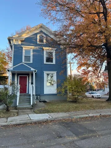 $2,150 | 300 East 6th Street, Unit 1, Plainfield, NJ 07060