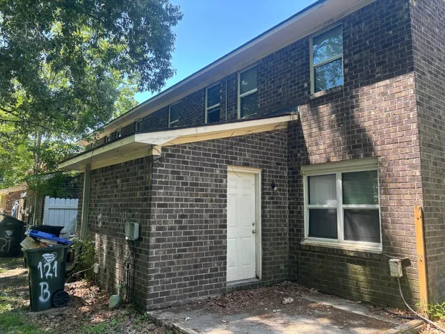 $740,000 | 121 Langley Drive, Summerville, SC 29485