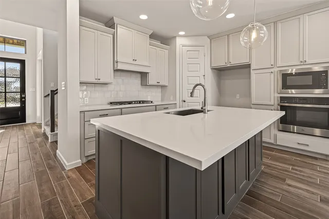 $3,700 | 407 Mercury Sky Road, Richmond, TX 77406