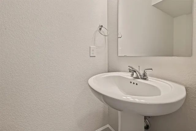 $3,700 | 407 Mercury Sky Road, Richmond, TX 77406