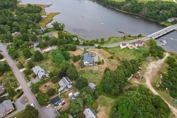 225 Hixbridge Road Westport, MA 02790 - Photo 4 of 22