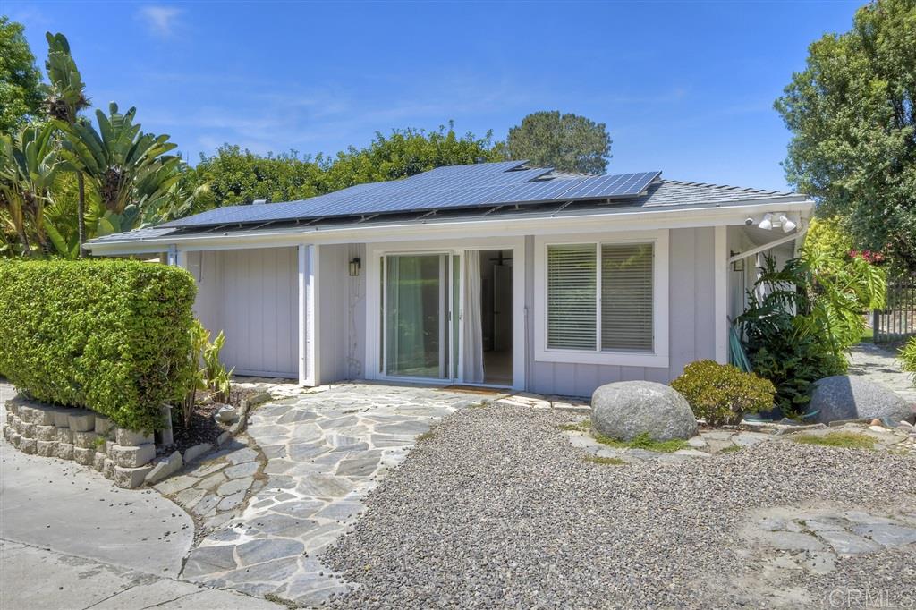 1636 Burgundy Road Encinitas, CA 92024 - Photo 17 of 25