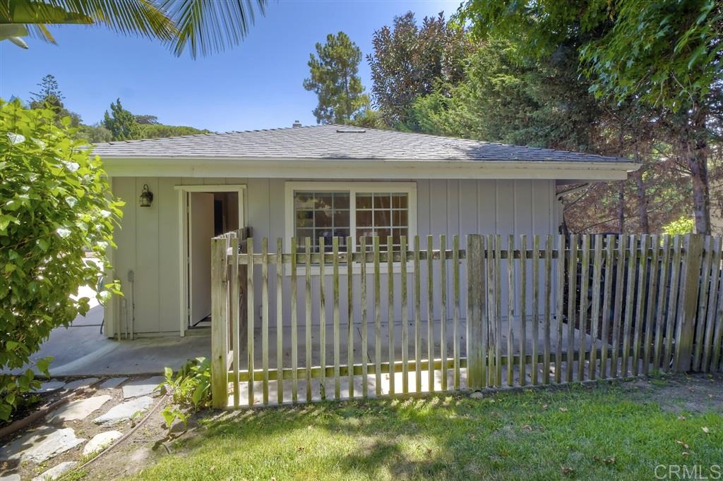 1636 Burgundy Road Encinitas, CA 92024 - Photo 20 of 25