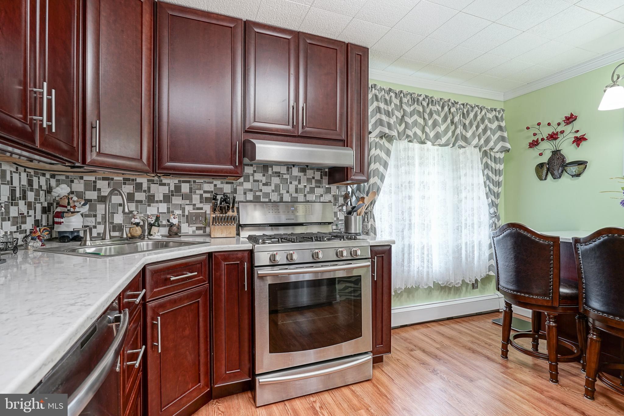 3211 Brookdale Road Philadelphia, PA 19114 - Photo 6 of 29 Gallery Image 6