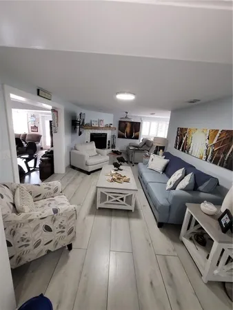 $3,650 | 8320 Woodlake Place, Tampa, FL 33615