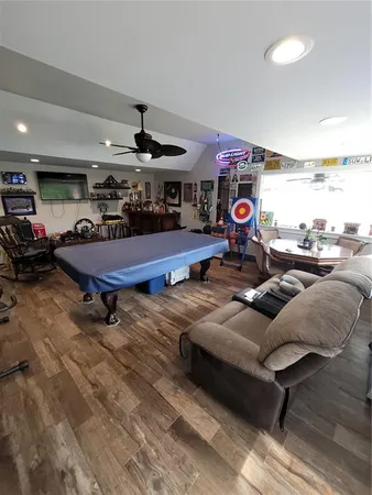 $3,650 | 8320 Woodlake Place, Tampa, FL 33615