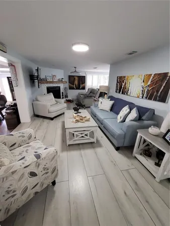 $3,650 | 8320 Woodlake Place, Tampa, FL 33615