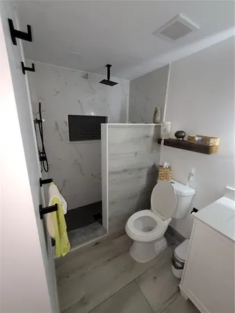 $3,650 | 8320 Woodlake Place, Tampa, FL 33615