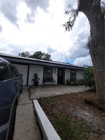 $3,650 | 8320 Woodlake Place, Tampa, FL 33615