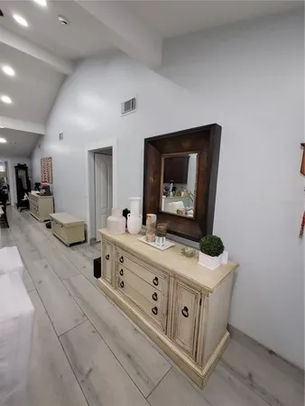 $3,650 | 8320 Woodlake Place, Tampa, FL 33615