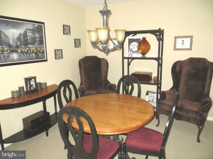 64 Charing Cross Road, Unit 31 Doylestown, PA 18901 - Photo 11 of 25 Dining Room