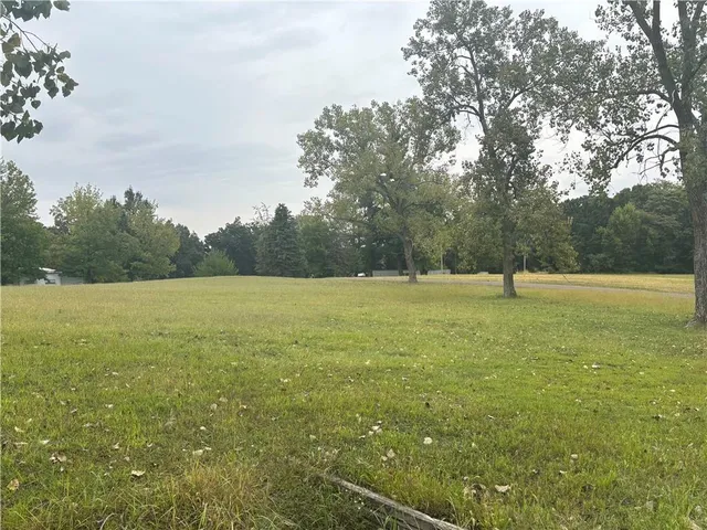 $50,000 | 2227 & 2228 Lake, Gallatin, MO 64640