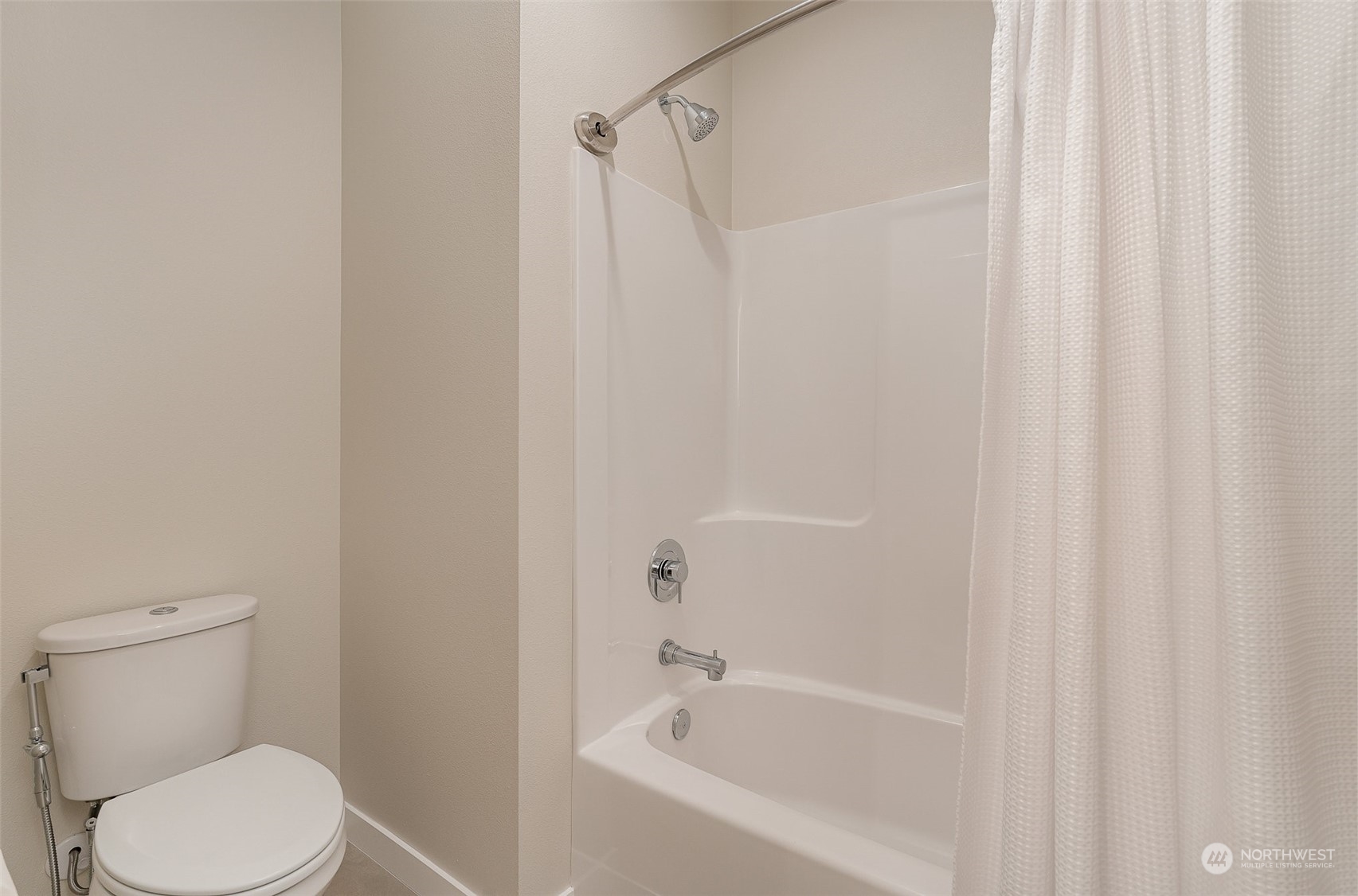 1074 Southwest Collier Place Issaquah, WA 98027 - Photo 16 of 36 a white toilet sitting next to a bath tub
