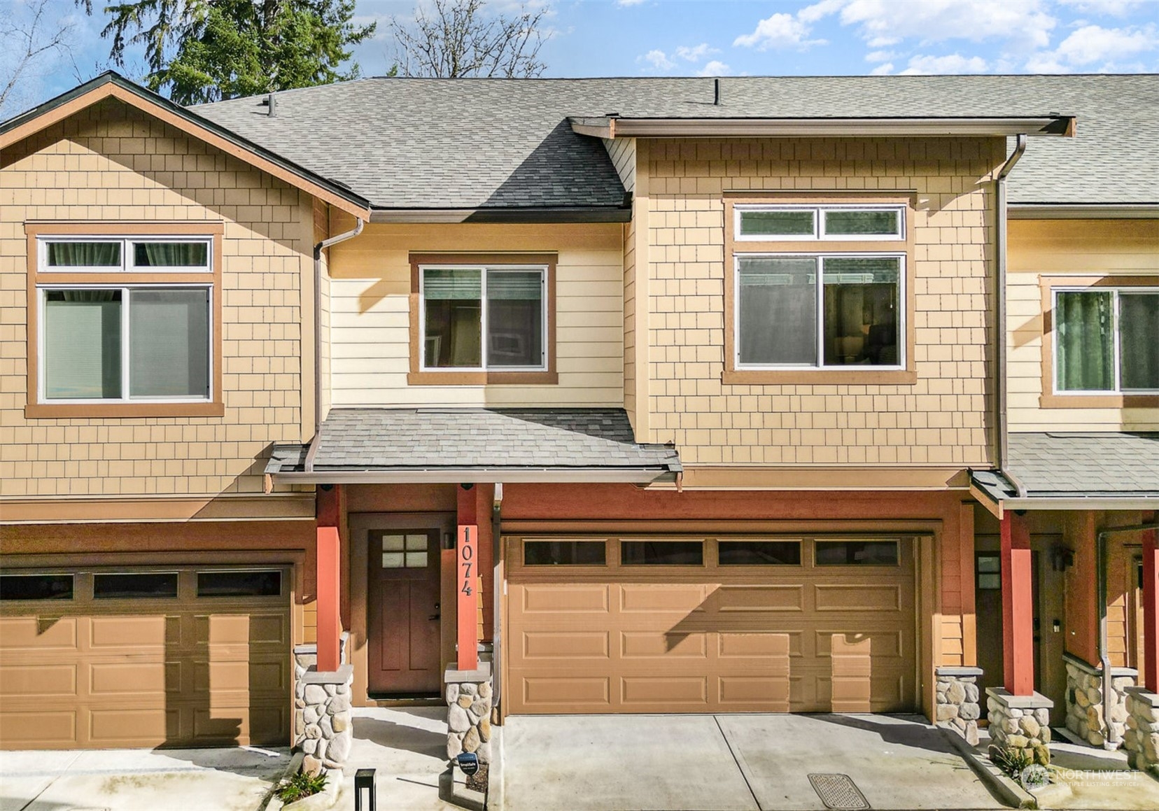 1074 Southwest Collier Place Issaquah, WA 98027 - Photo 29 of 36 a front view of a house