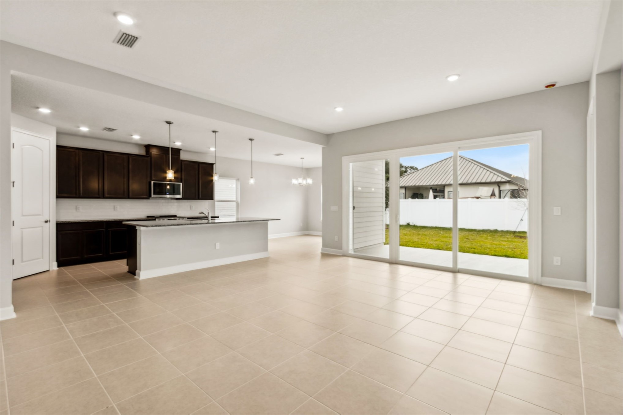 85236 Sandy Rdg Loop Yulee, FL 32097 - Photo 4 of 19 Kitchen