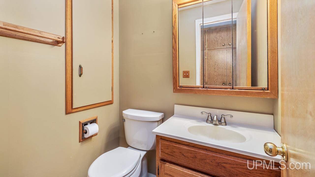 3826 L 15 Escanaba, MI 49829 - Photo 12 of 32