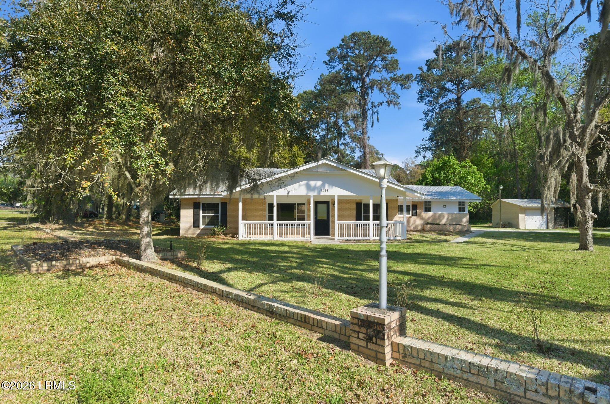 3014 Shell Point Road Beaufort, SC 29906 - Photo 39 of 45 lp2603221-1001