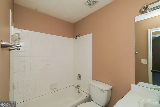 $2,075 | 2095 Sugar Creek Falls Court, Atlanta, GA 30316