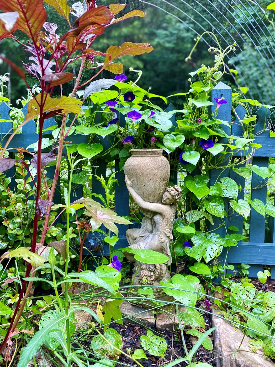 200 Nimitz Drive Brevard, NC 28712 - Photo 42 of 44 a bunch of flowers