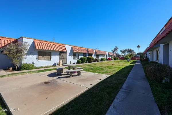 $1,266 | 6818 North 35th Avenue, Unit I, Phoenix, AZ 85017